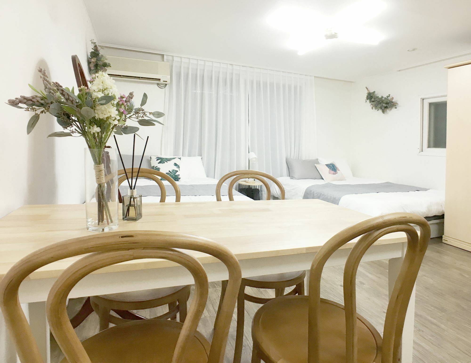 Sunny House Hongik Snt 1Mins Apartment Seoul Bagian luar foto